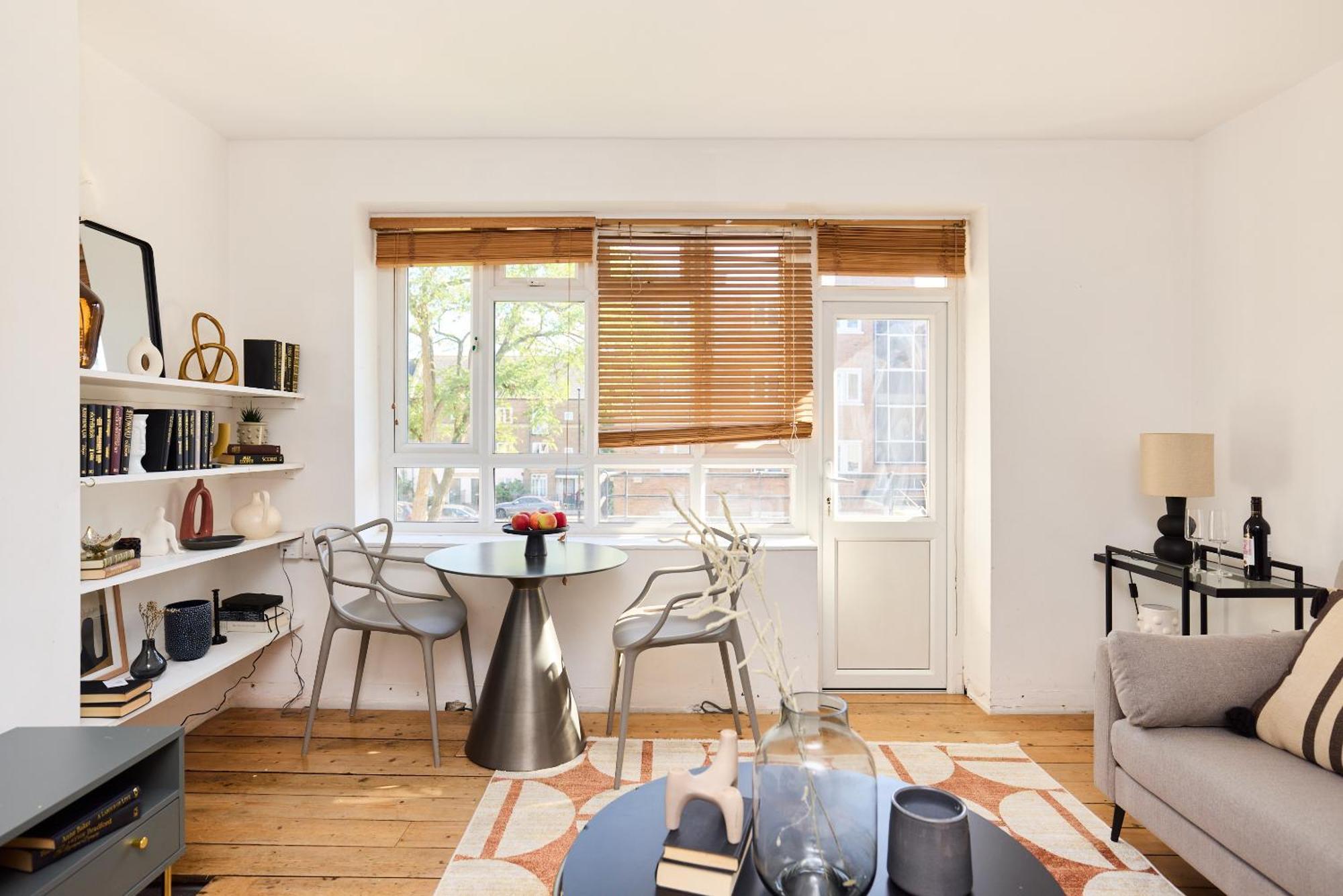 The Holloway Place - Modern 1bdr Flat With Balcony Apartamento